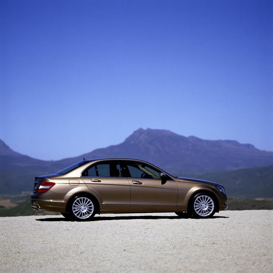  Mercedes-Benz C-Class 2007 года  (фото 140 из 413)